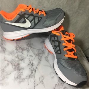Nike running shoes white/orange/gray
